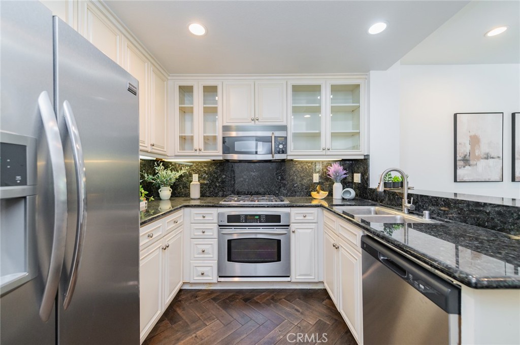 Ashton Green (ASHG) - Residential Lease