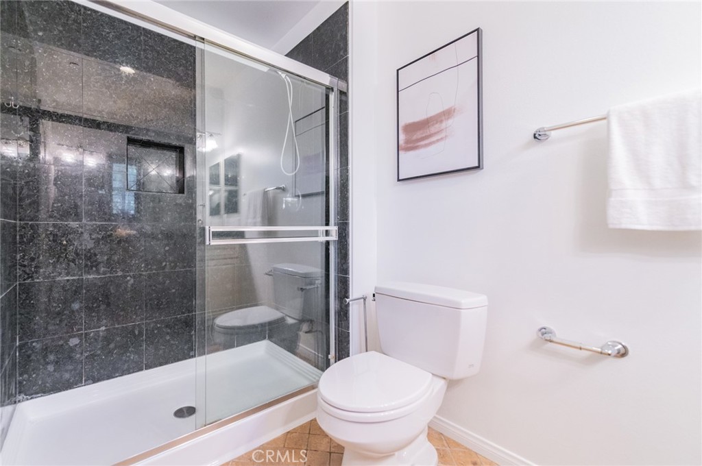 Ashton Green (ASHG) - Residential Lease