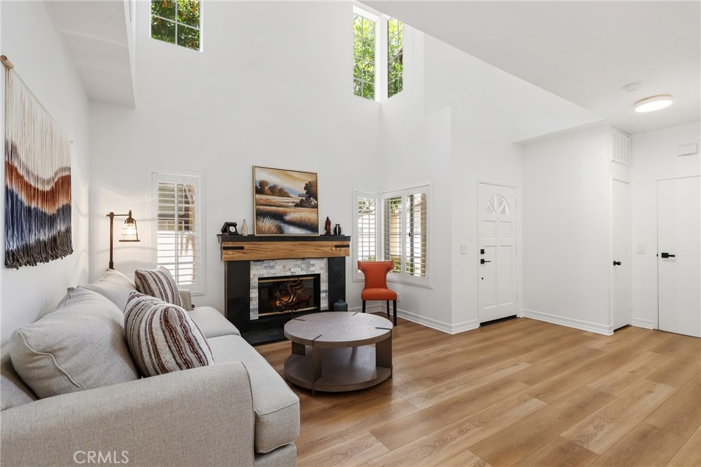 15 Meadowbrook