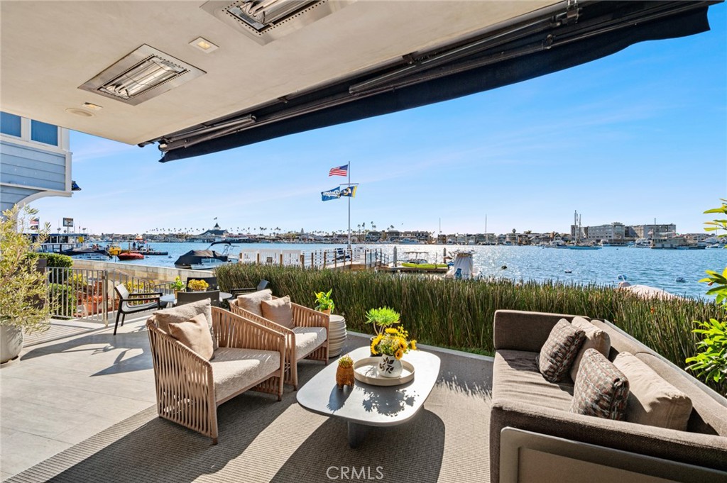 304 S Bay Front