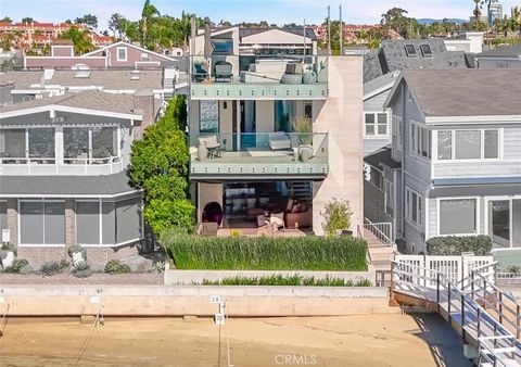 Photo of 304 S Bay Front, Newport Beach, CA 92662 (MLS # NP26022965)
