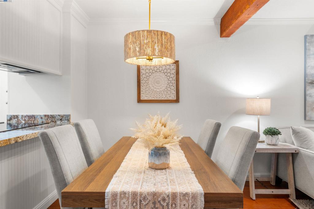 LIVERMORE DOWNS - Residential