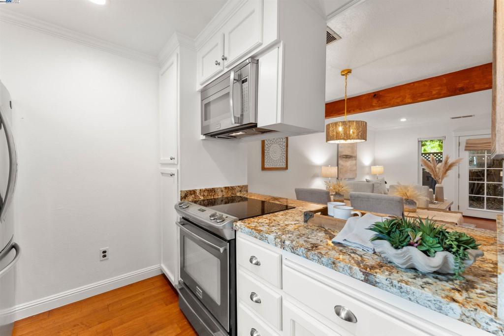 LIVERMORE DOWNS - Residential