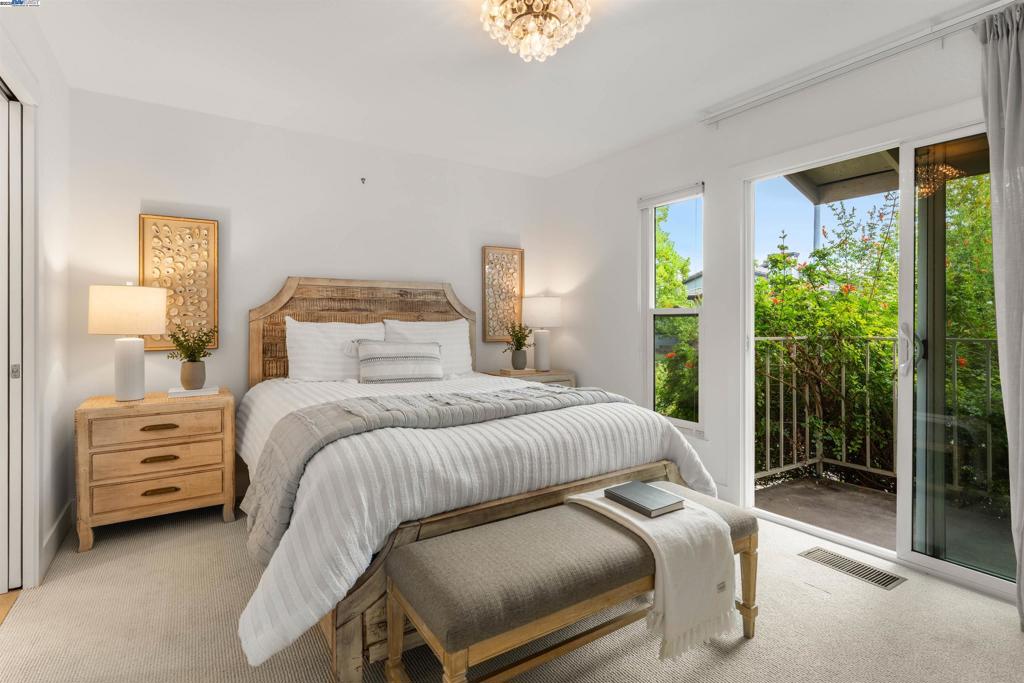 LIVERMORE DOWNS - Residential