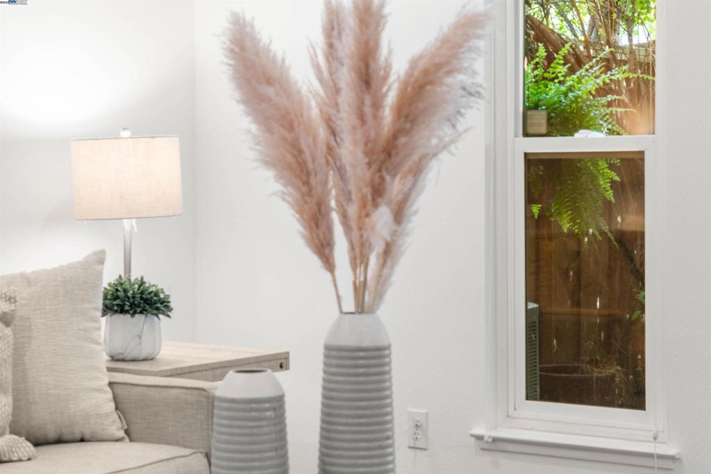 LIVERMORE DOWNS - Residential