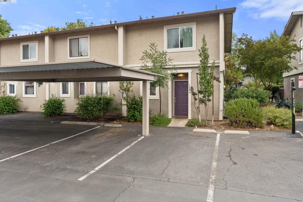 LIVERMORE DOWNS - Residential