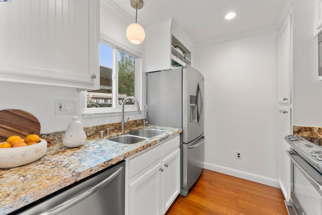 LIVERMORE DOWNS - Residential