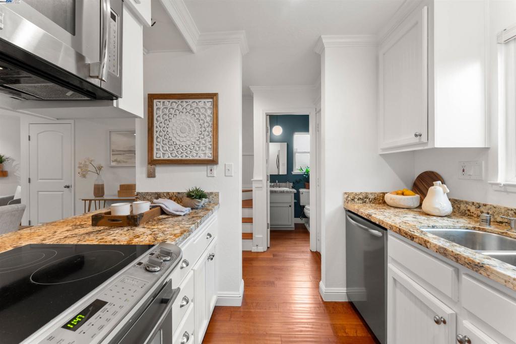 LIVERMORE DOWNS - Residential