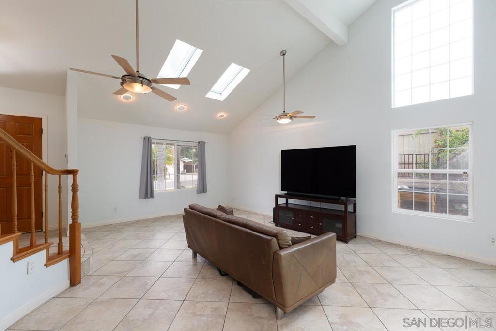 17924 Cabela Dr