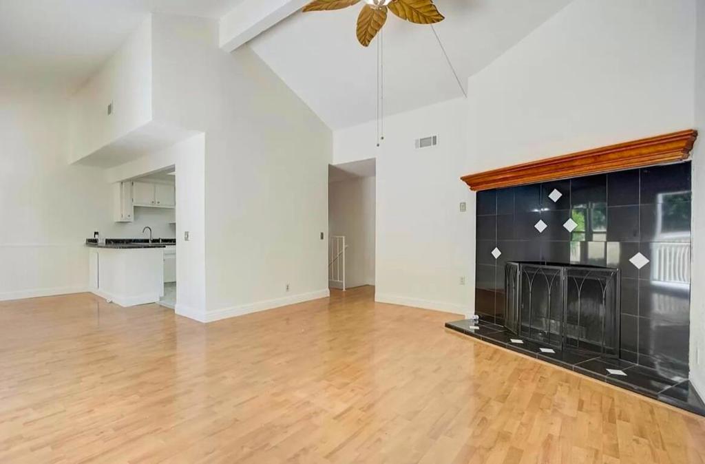 7959 La Riviera Drive