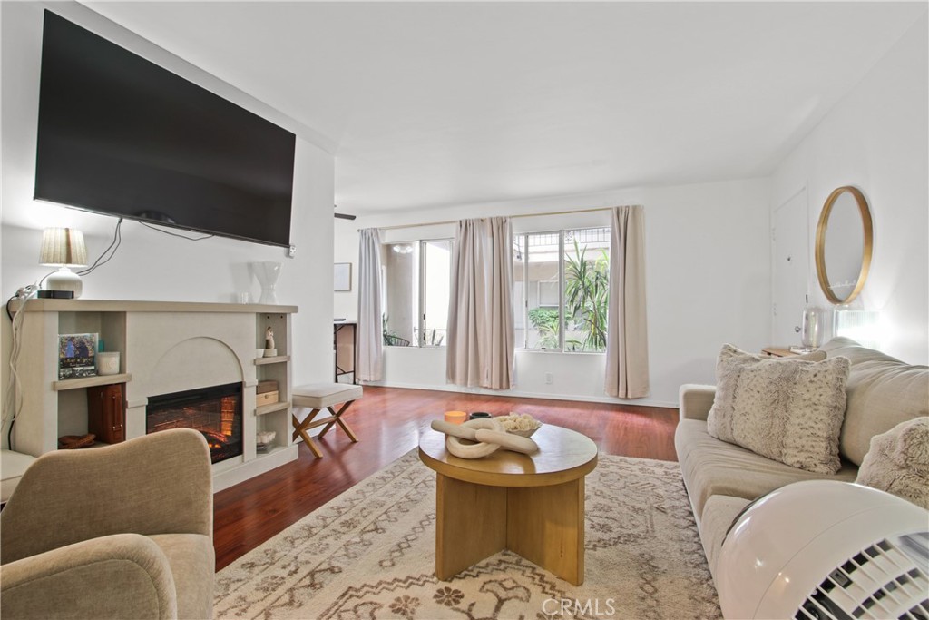 Alamitos Beach (AB) - Residential Lease