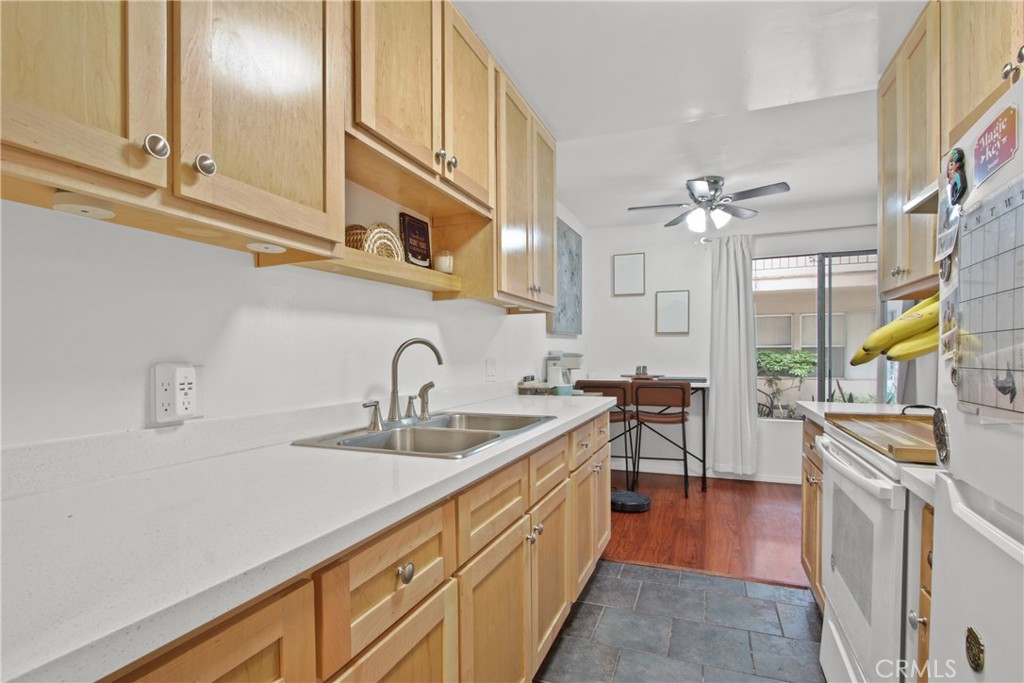 Alamitos Beach (AB) - Residential Lease