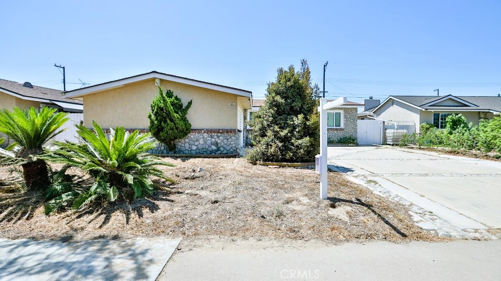 7360 Thunderbird Lane