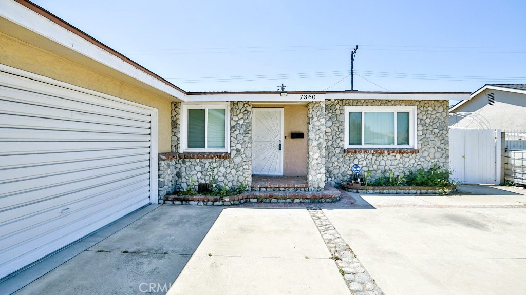 7360 Thunderbird Lane