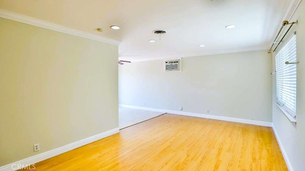 7360 Thunderbird Lane