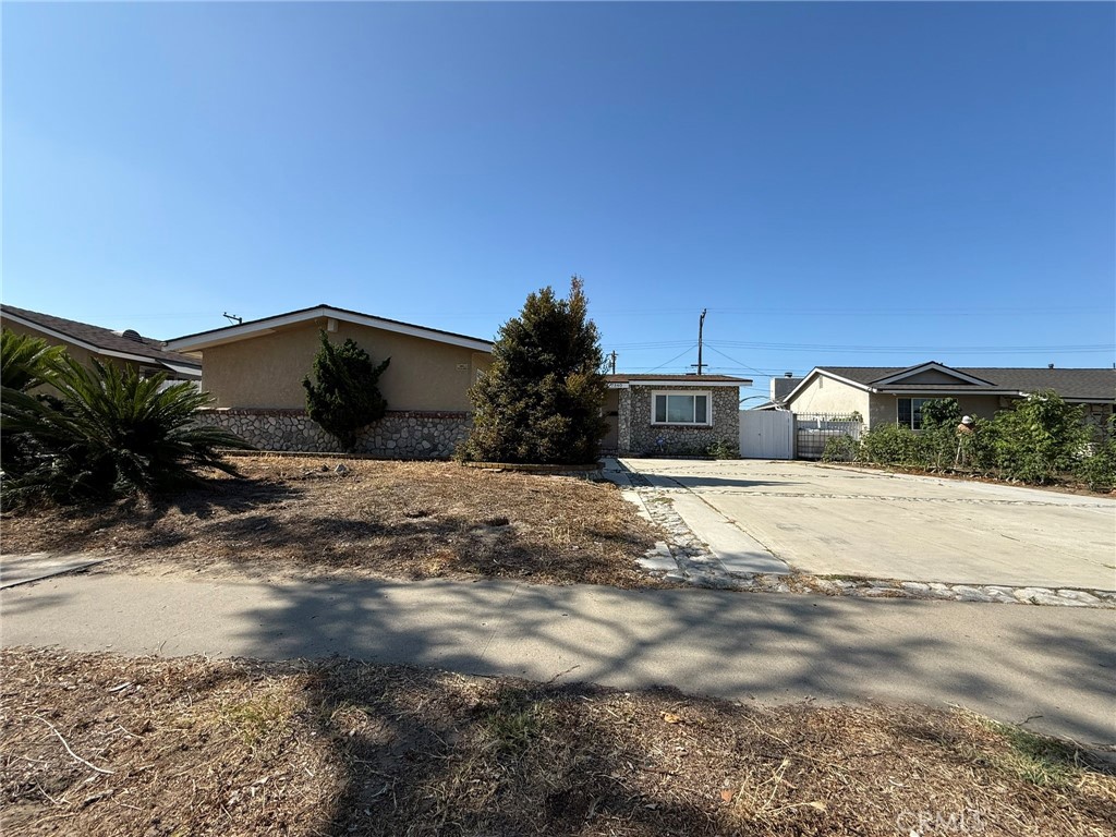 7360 Thunderbird Lane