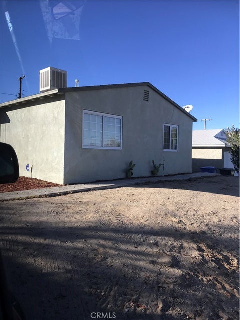 Photo of 304 Maxine, Barstow, CA 92311 (MLS # IV26205313)