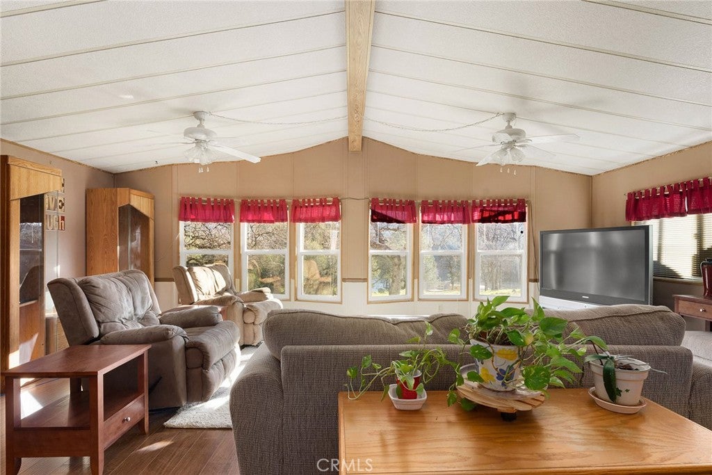 544 Lodgeview Drive
