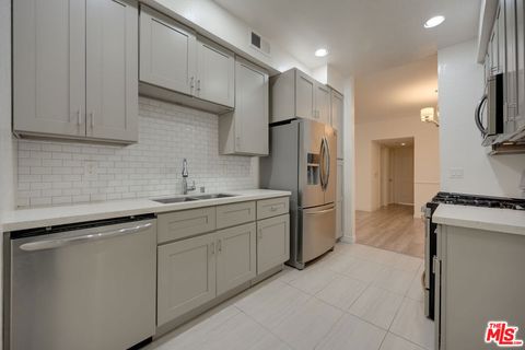 Photo of 9800 Vidor Drive #101, Los Angeles, CA 90035 (MLS # 26833393)