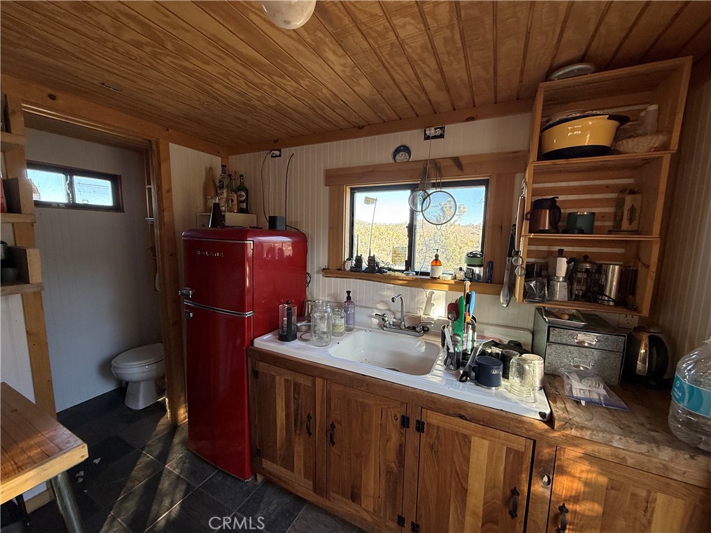 46861 Burns Canyon Rd.