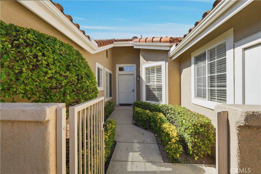 Photo of 28914 Paseo Caravella, Mission Viejo, CA 92692 (MLS # PW26064887)