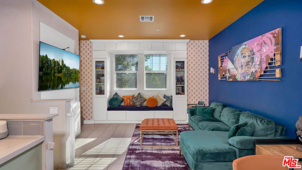 Photo of 14104 W Chapparel Lane, Van Nuys, CA 91405 (MLS # 26654163)