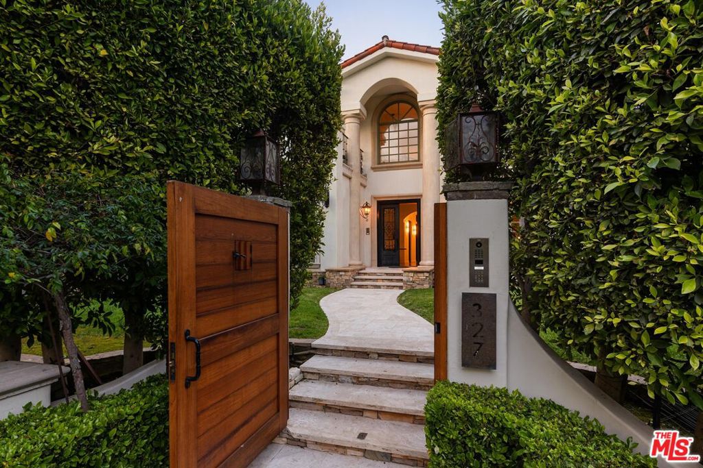 327 22nd Street
