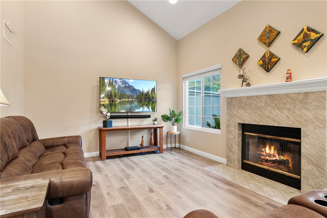 6220 E Garnet Circle