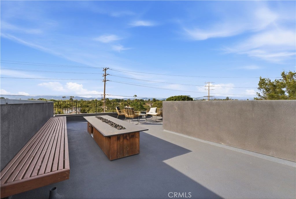 Photo of 3601 Mclaughlin Avenue, Los Angeles, CA 90066 (MLS # LG26222310)