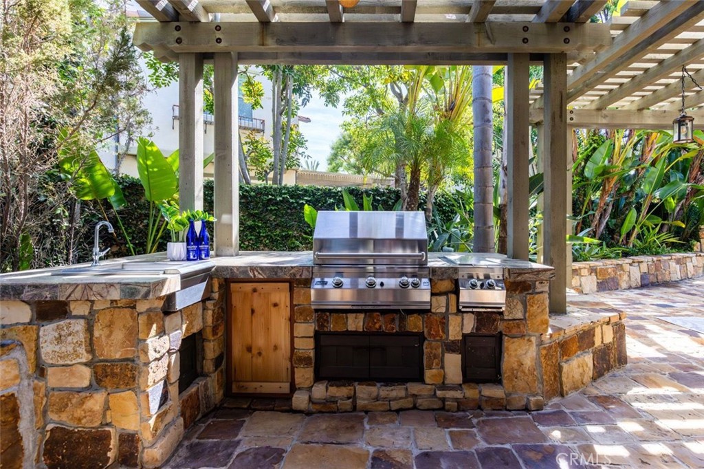 Catania (CATN) - Residential Lease