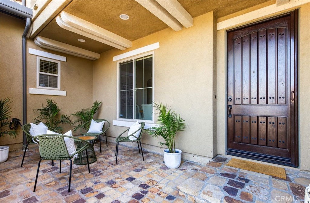 Catania (CATN) - Residential Lease