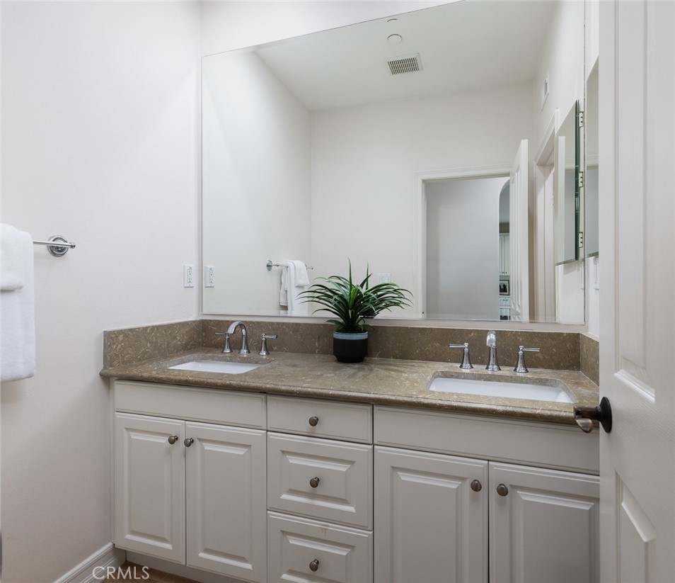 Catania (CATN) - Residential Lease