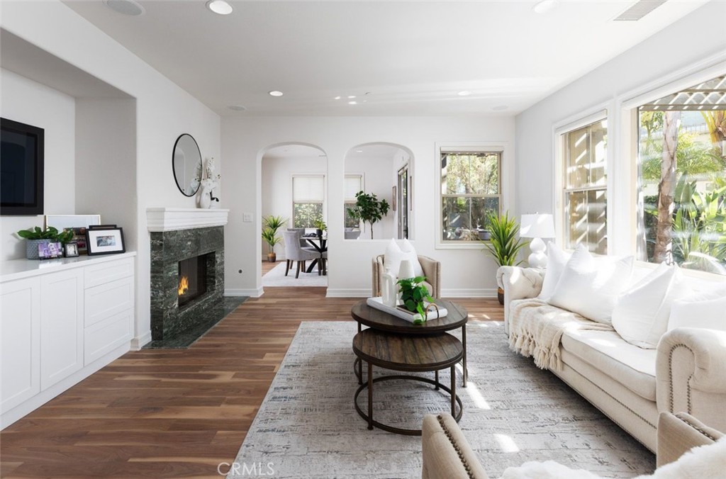 Catania (CATN) - Residential Lease