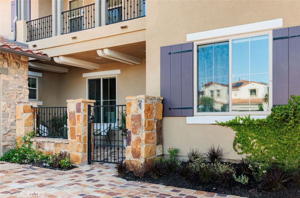 Catania (CATN) - Residential Lease