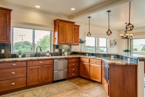 Tiny photo for 594 Kings Ave, Morro Bay, CA 93442 (MLS # SC26079351)