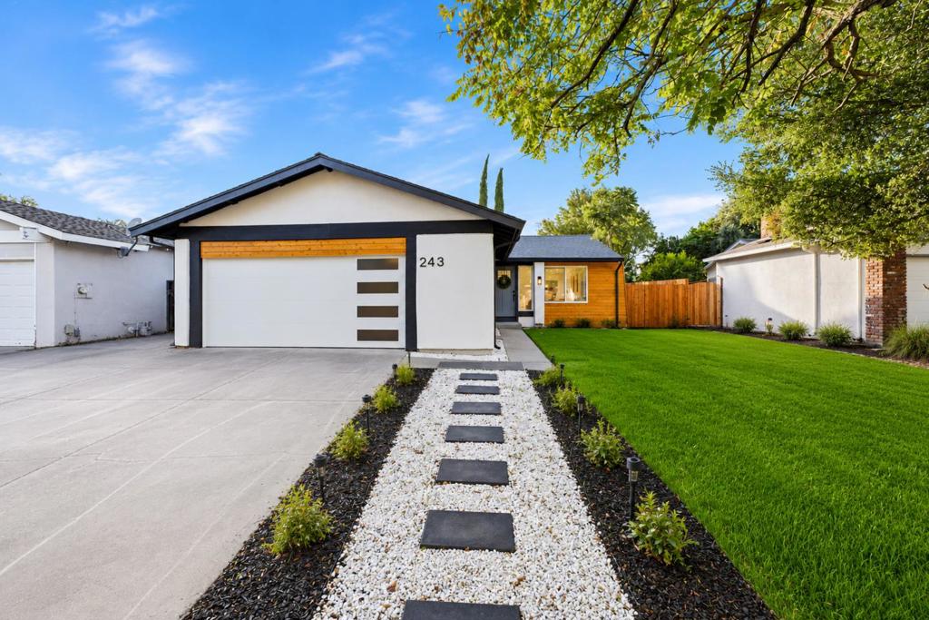243 Moselle Court, San Jose CA 95119