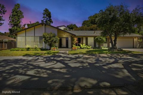 Photo of 112 Linden Lane, San Mateo, CA 94402 (MLS # ML82047386)