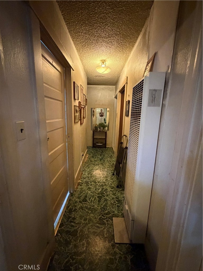 1331 W 92nd