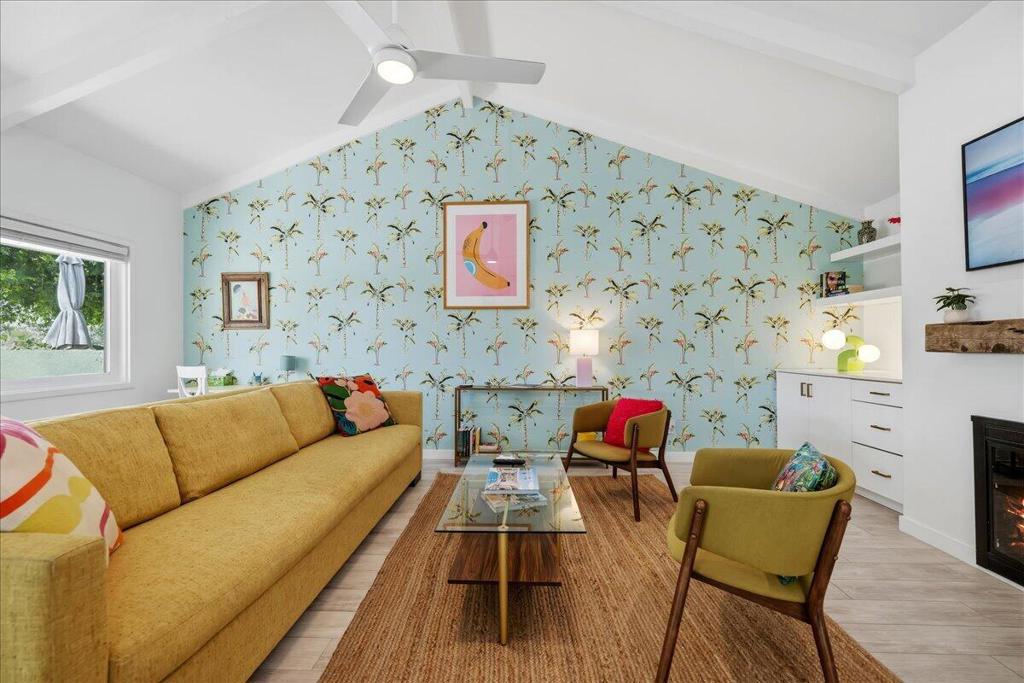 2134 S Sunshine Circle