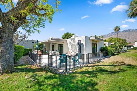 Tiny photo for 2134 S Sunshine Circle, Palm Springs, CA 92264 (MLS # 219146796PS)