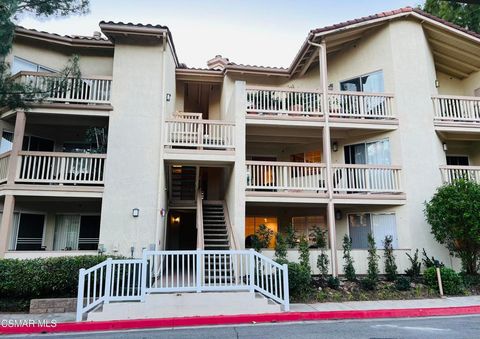 Photo of 5728 Oak Bend Lane #206, Oak Park, CA 91377 (MLS # 226000250)