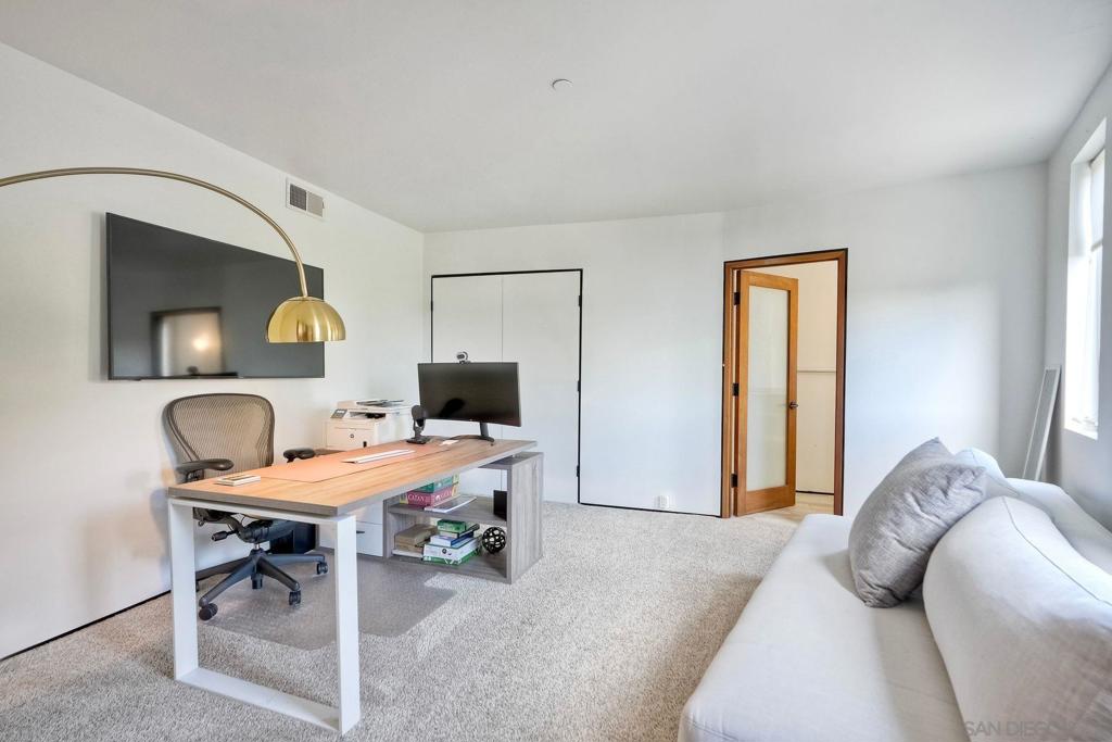 Del Mar - Residential