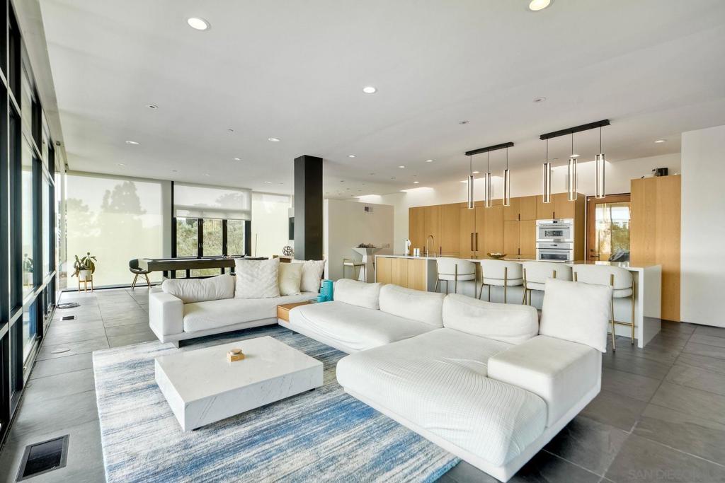Del Mar - Residential