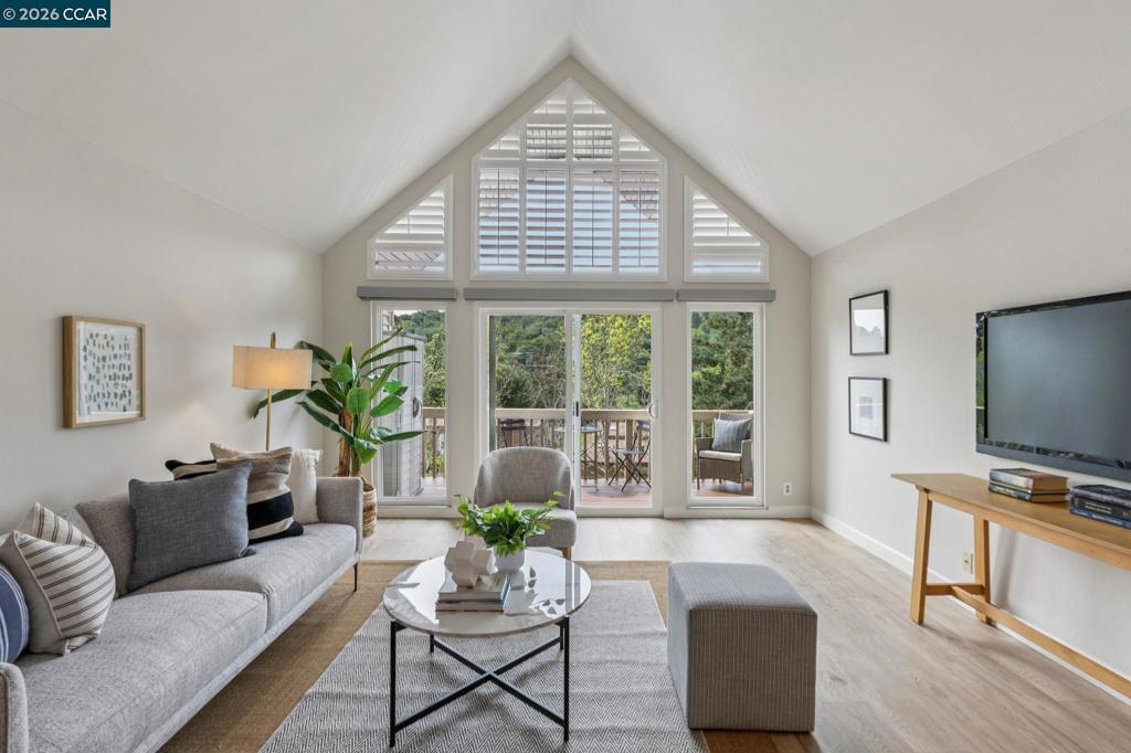 122 Ascot Ct Ct B, Moraga CA 94556