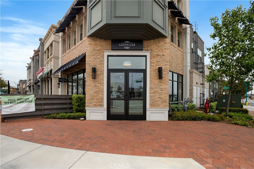 495 N Citrus Avenue