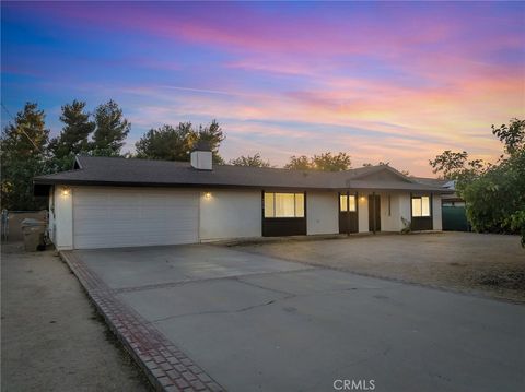 Photo of 7574 Hastings AVE, Hesperia, CA 92345 (MLS # OC26131633)