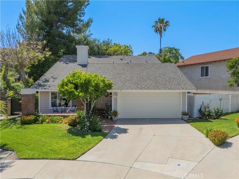 Photo of 25477 Via Alcira, Valencia, CA 91355 (MLS # SR26105446)