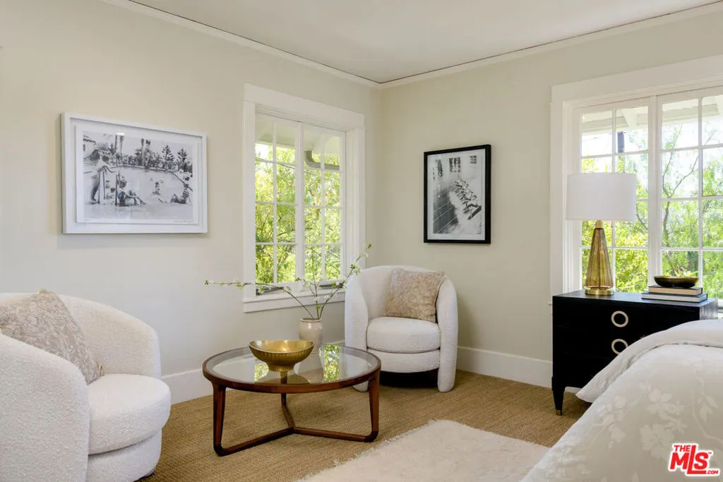 Santa Barbara, California 93101, United States, 3 Bedrooms Bedrooms, ,4 BathroomsBathrooms,Residential,Active,211770