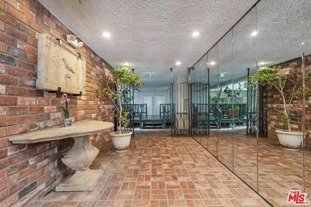 Photo of 1375 Kelton Avenue #104, Los Angeles, CA 90024 (MLS # 26838235)