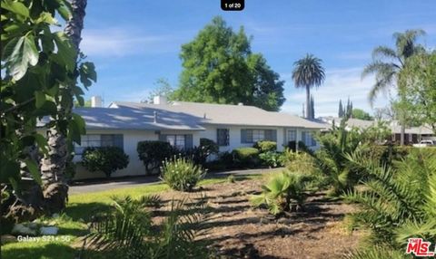 Photo of 17402 Hart Street, Van Nuys, CA 91406 (MLS # 26852425)